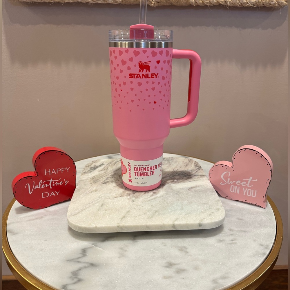 💗💗Stanley 40oz Target Valentine Exclusive SOLD OUT💗💗
